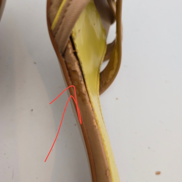 Michelle D Women Size 8 wooden Heels Sandals Strappy Tan yellow Leather peep toe - Picture 13 of 16